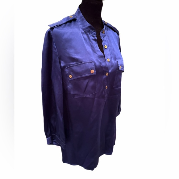 Trina Turk Tops - Beautiful Real Silk TRINA TURK royal blue and gold stunning button down top, Sm